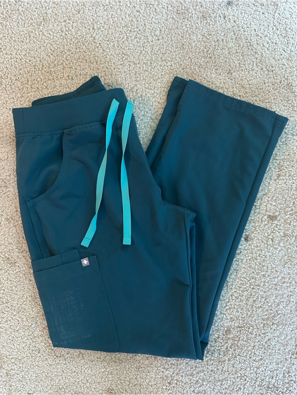 FIGS Caribbean Blue Kade Scrub Pants with Aqua Drawstring SIZE MEDIUM